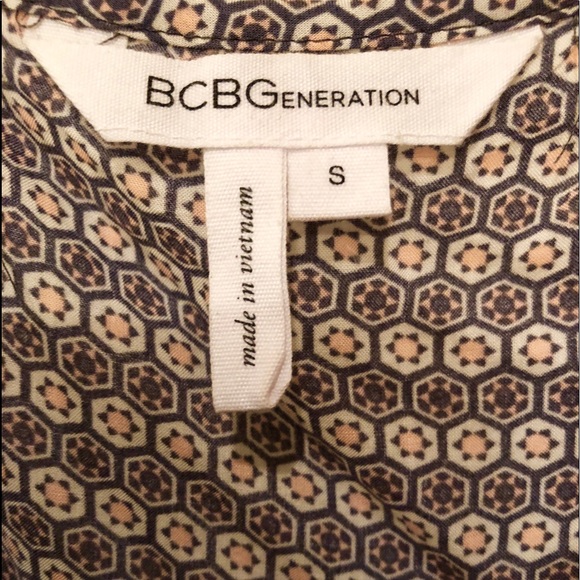 BCBGeneration blush & gray “nectar multi” cami - Picture 6 of 8